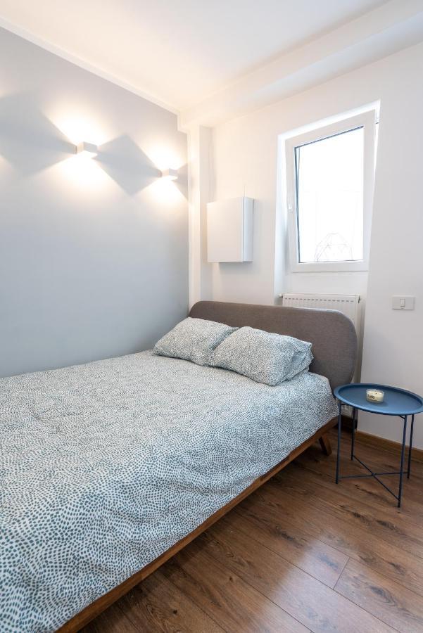 Cozy Design In Magheru * Bukarest